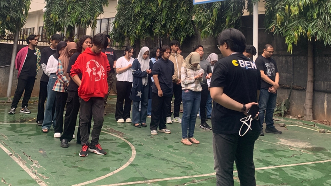 Mahasiswa Sastra Inggris Raih Juara I Debat Bahasa Inggris Tingkat Nasional
