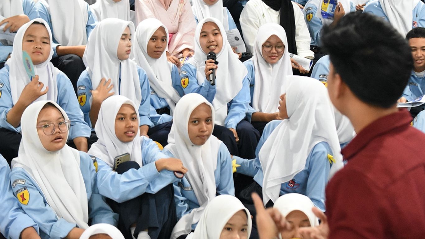 Seminar Nasional: Peluang Karir Lulusan Bahasa Asing di Era Digital